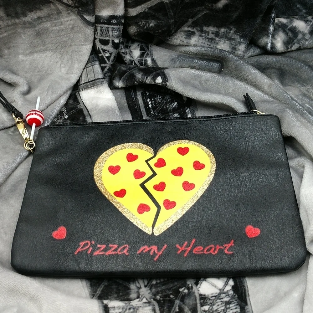 Betsey Johnson Pizza My heart bag